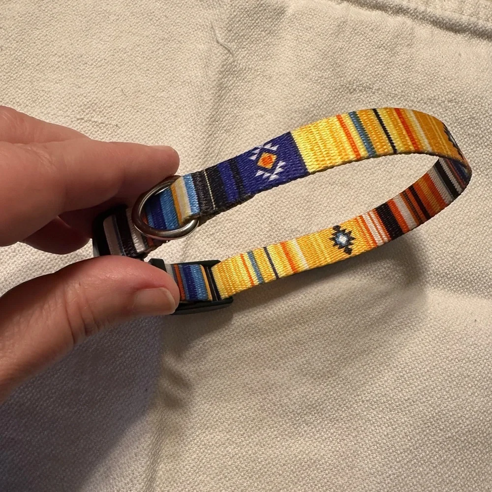 S Dog Collar Southwestern Pattern Adjustable Buckle Lightweight Washable NWOT